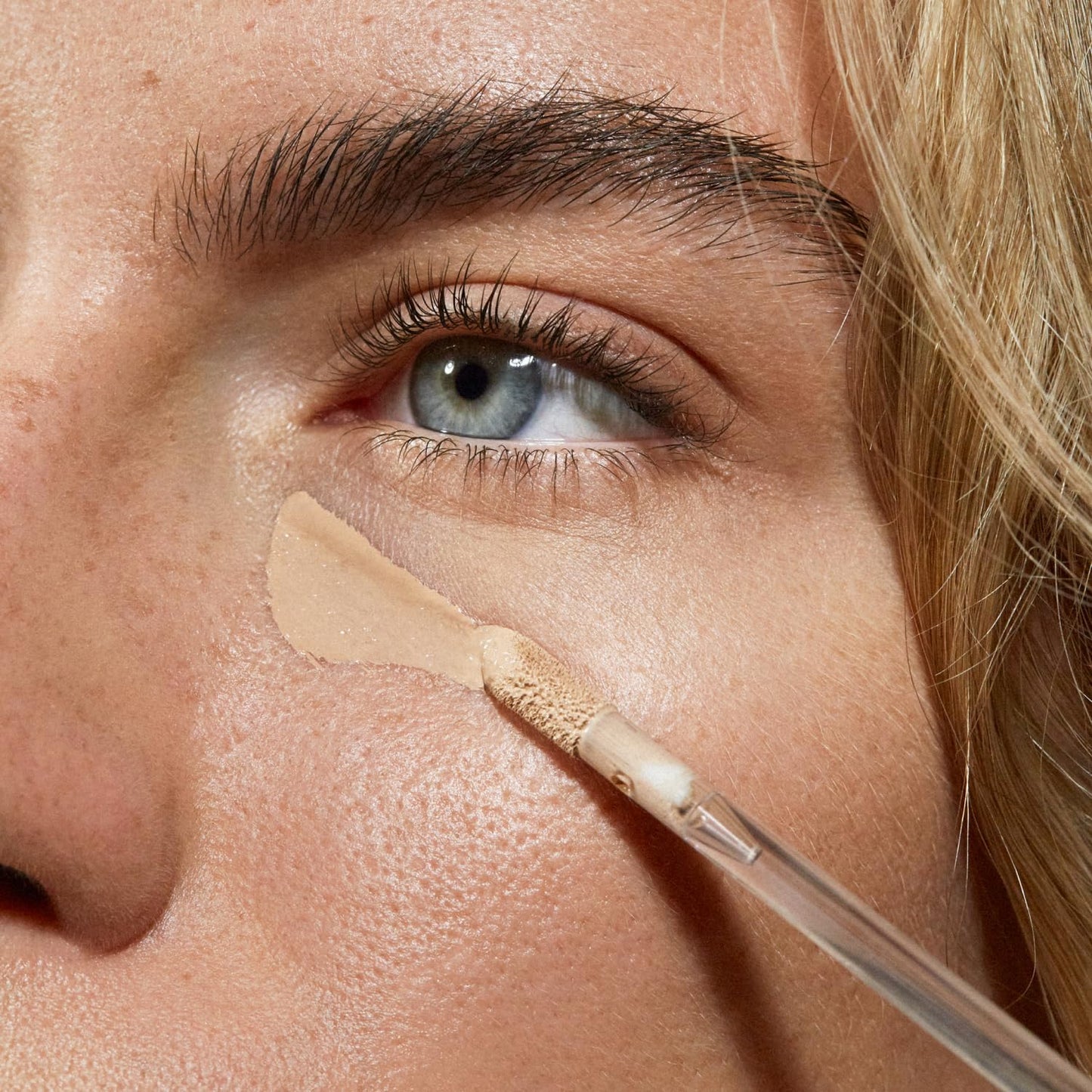Luminous Under Eye Colour Concealer - Perfect for Dark Circles & Blemishes | 35 Honey - 4ml, Vegan, Hyaluronic Acid