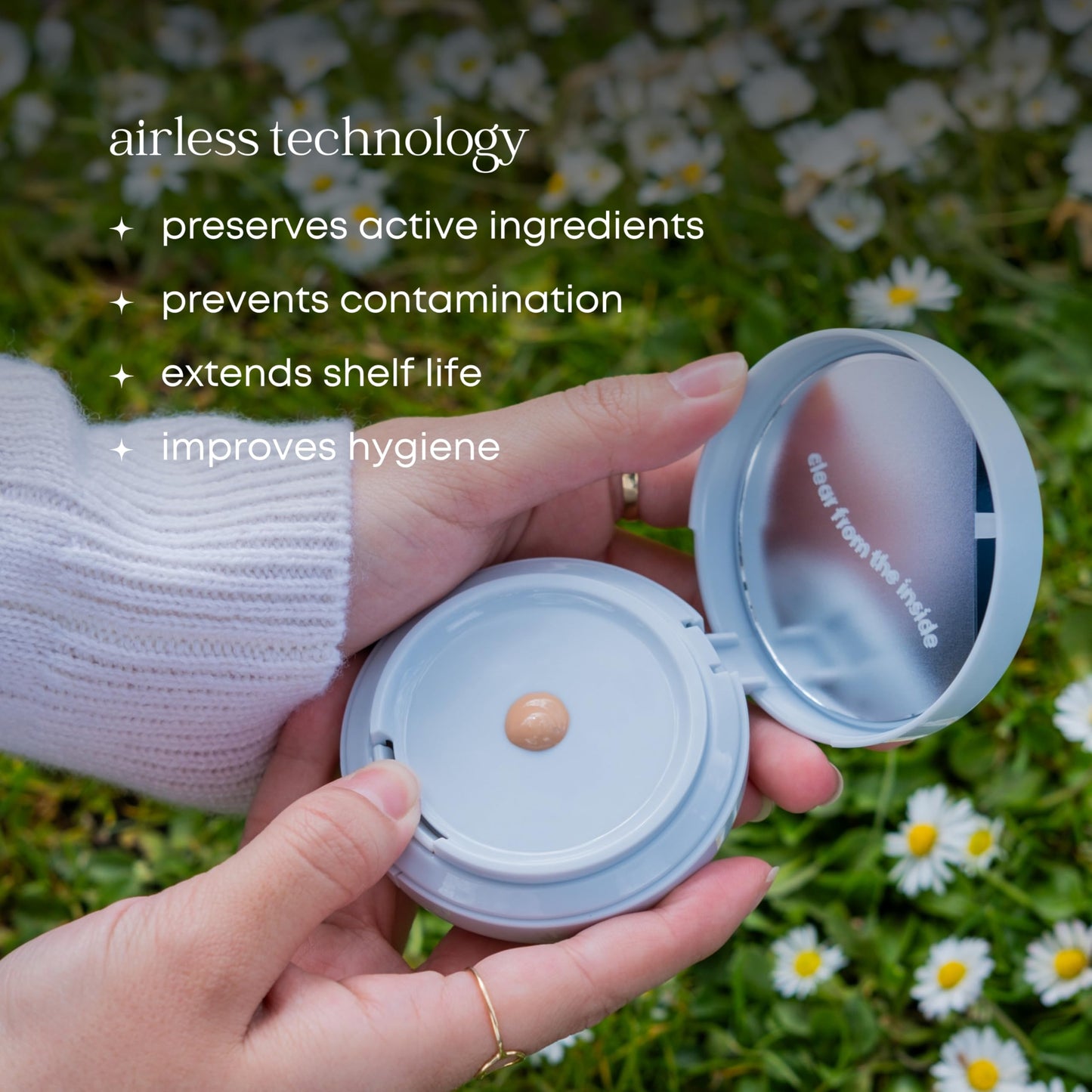 Heyooo Natural Glow Foundation - Light to Medium Coverage Cushion Foundation with Hyaluronic Acid & Tea Tree Extract - Vegan, Cruelty-Free Cream - K Beauty - 15g/0.52oz - Desert Sand