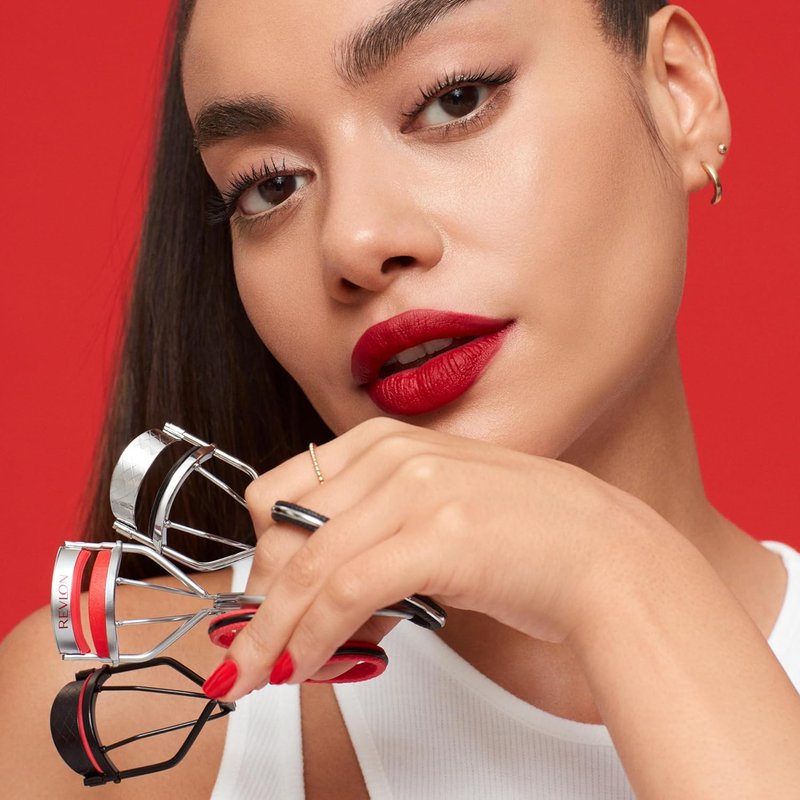 Revlon Triple-Stepped Eyelash Curler - Gentle 3-Tiered Pads for Effortless Curling | One Count
