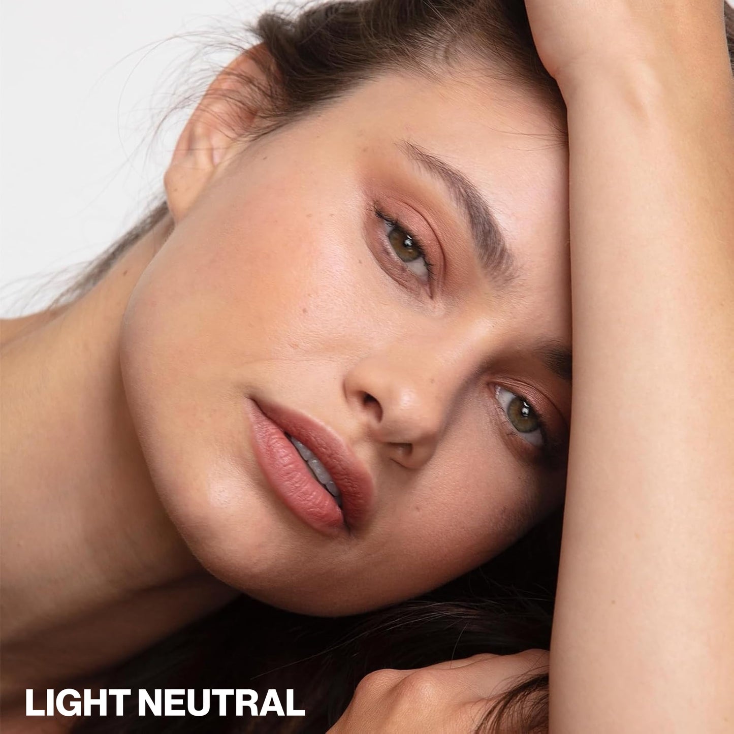 Smashbox Halo Healthy Glow Tinted Moisturizer with SPF 25 | 24-Hour Hydrating Skin Tint with Buildable Coverage and Dewy Finish | Hyaluronic Acid & Niacinamide for Face, Light Neutral, 0.41 Fl Oz