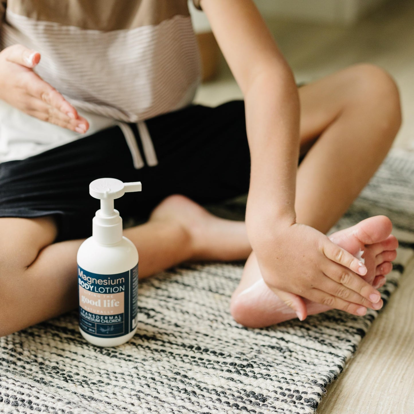 Magnesium Body Lotion - Transdermal Magnesium Lotion Handmade in the USA with Vitamin E, Jojoba Oil, Cocoa Butter, and Magnesium Chloride for Sensitive Skin (BOTTLE COLOR MAY VARY) - 6.76 oz