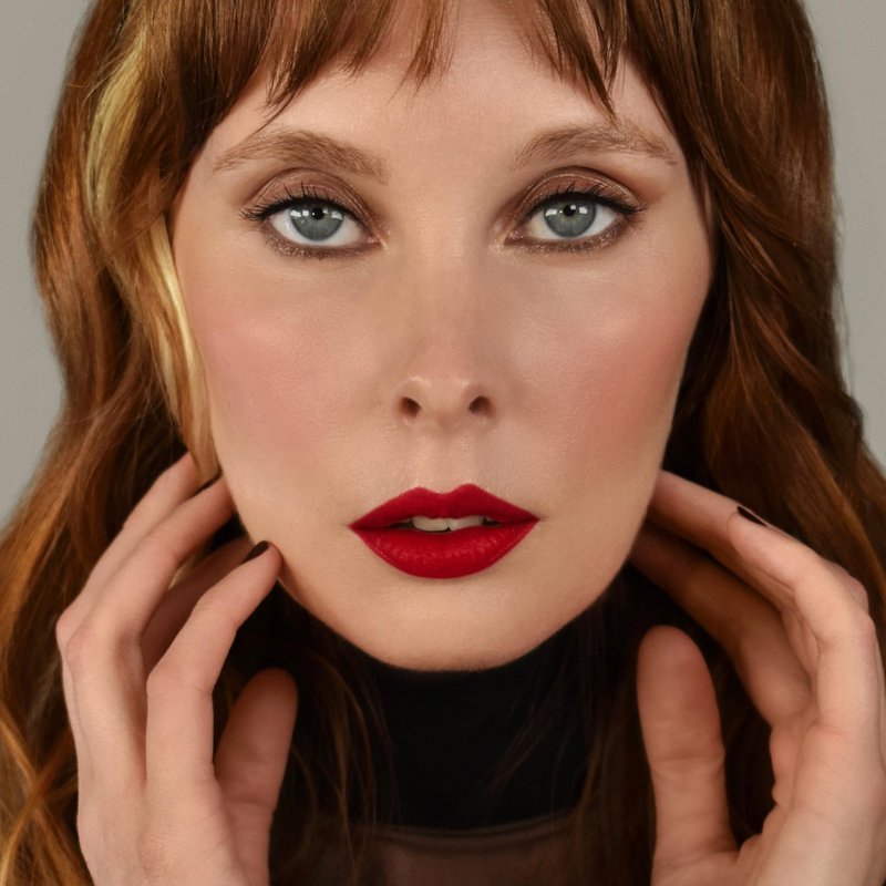 MĒTIER Matte Lipstick, Long-Lasting, Highly Pigmented Color, Infused with Argan Oil & Vitamin E (New York - classic red)