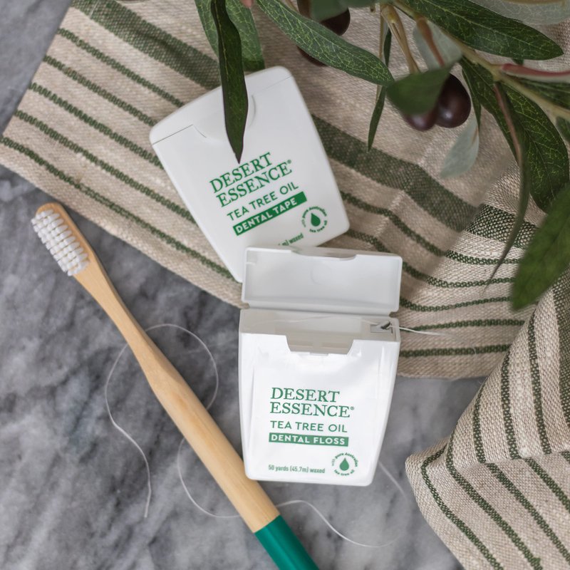 Desert Essence Tea Tree Oil Dental Tape - 30 Yards - Pack of 6 - Naturally Waxed w/Beeswax - Thick Flossing No Shred Tape - On The Go - Removes Food Debris Buildup - Cruelty-Free Antiseptic