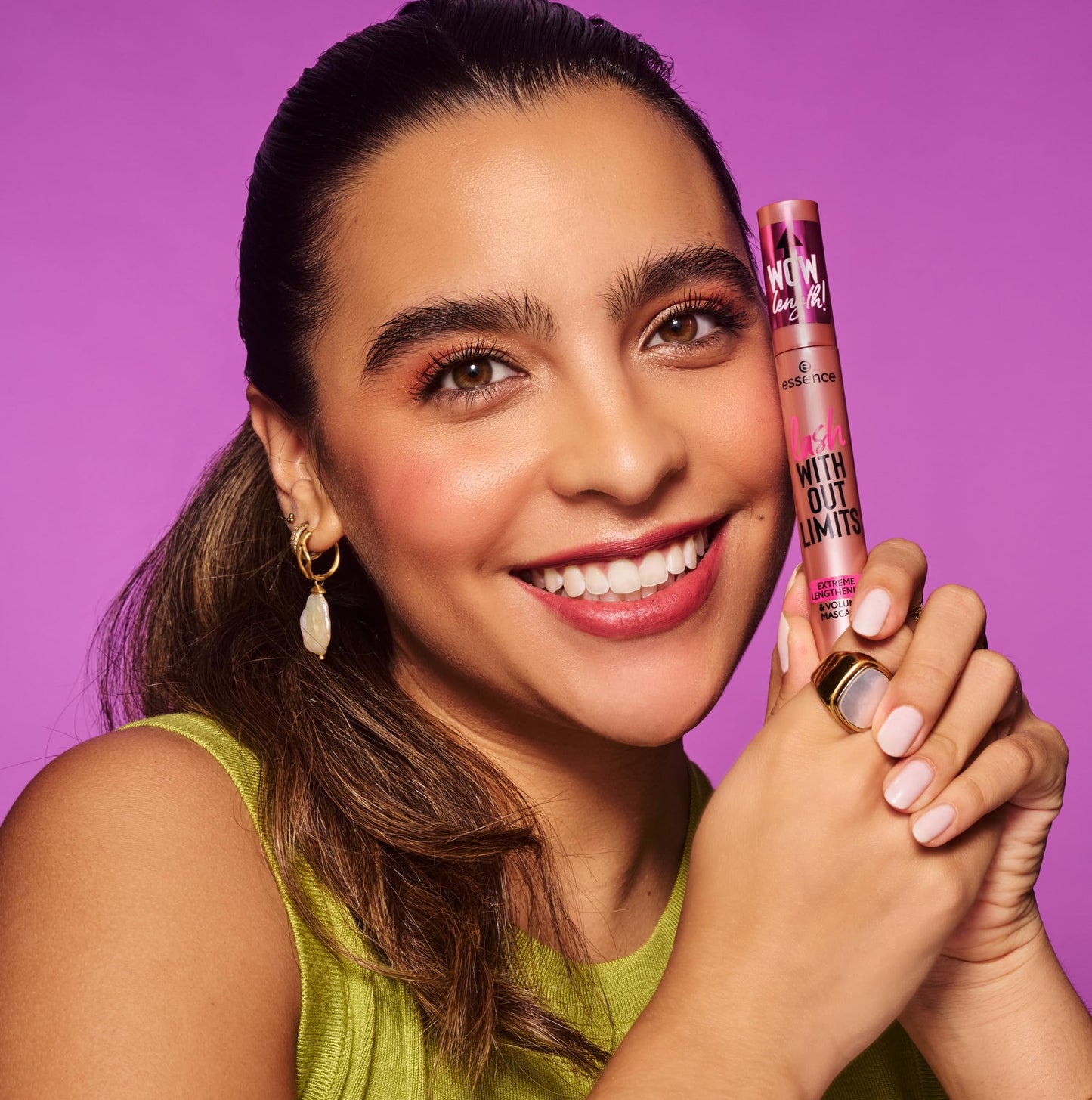 essence | Lash Without Limits Extreme Lengthening & Volume Mascara