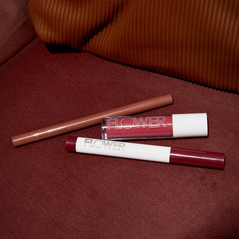 FLOWER BEAUTY By Drew Barrymore Scribble Stick Lip Liner + Eyeliner - Smooth Application + Blendable - 2-in-1 Lip + Eye Liner (Caramel)