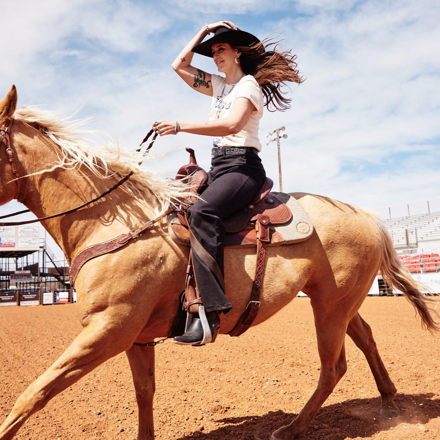 Tru Western Rodeo Soul Purse Spray