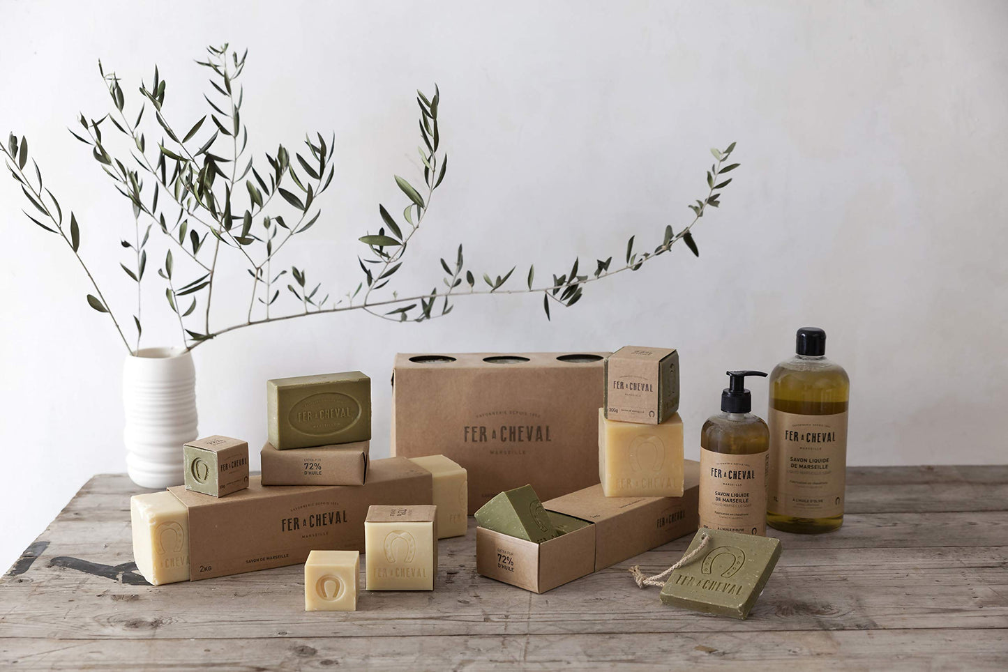 Fer à Cheval Savon De Marseille Liquid Soap, Organic Olive Oil Soap, 500 ml / 16.9 fl oz