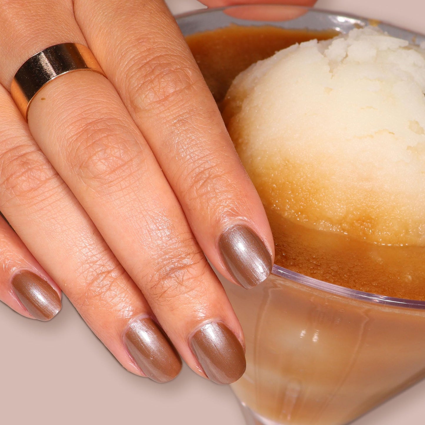 LONDONTOWN Lakur Nail Polish – Nude & Brown Shades, Long-Lasting, Streak-Free, Chip-Resistant | 21+ Free Non-Toxic Vegan Nail Color, Strengthens & Hydrates Nails, 0.4 Fl Oz
