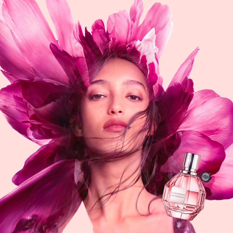 Viktor&Rolf - Flowerbomb Eau de Parfum - Women's Perfume - Floral & Woody - With Notes of Vanilla, Jasmine, & Rose - 0.34 Fl Oz - Travel Size