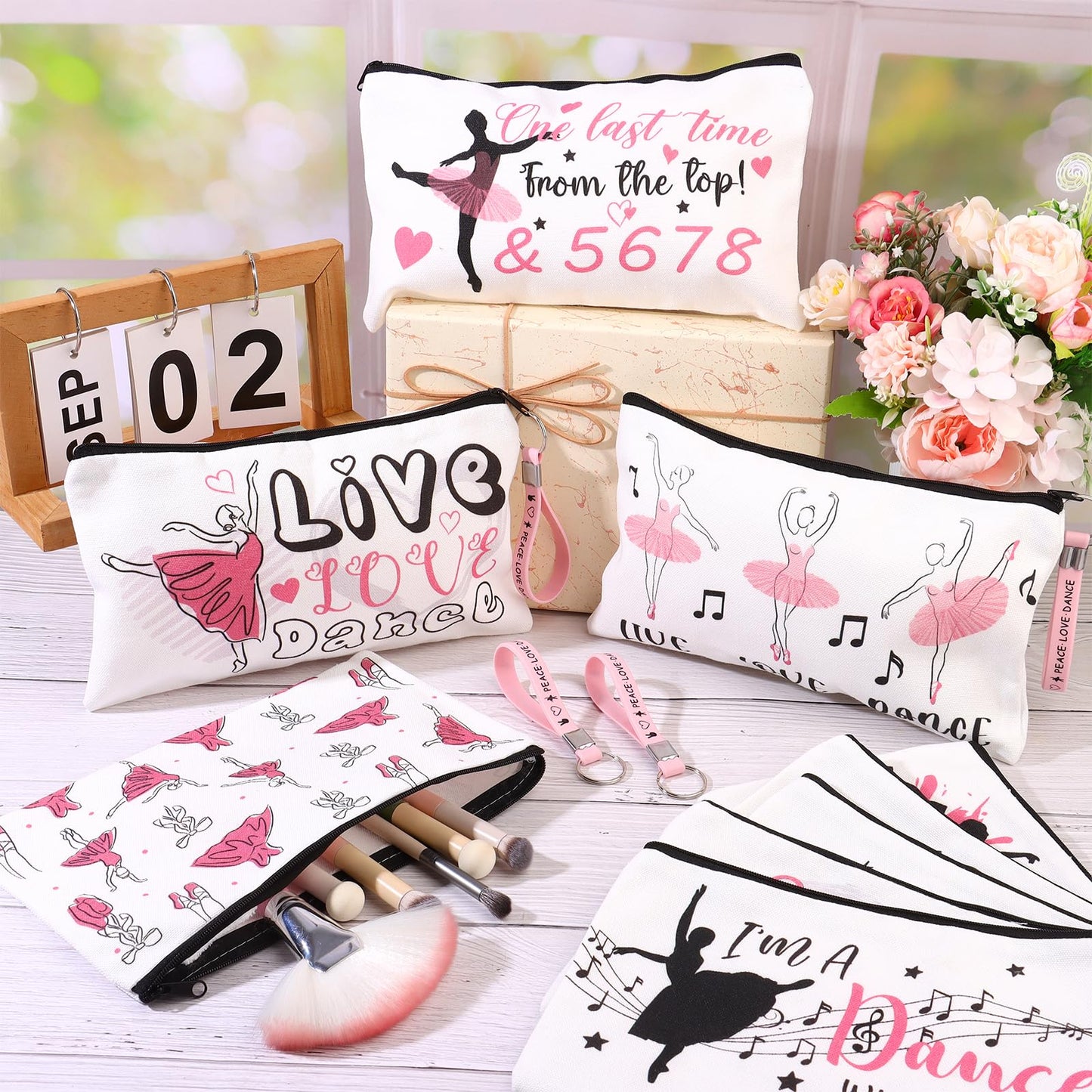 XEQWZVFR 40 Pcs Ballet Dancer Makeup Bag&Keychain Ballerina Makeup Bags Elegant Ballet Cosmetic Travel Organizer Toiletry Bags Inspirational Gift for Dancers Learner lover Thank You Gift for Teacher