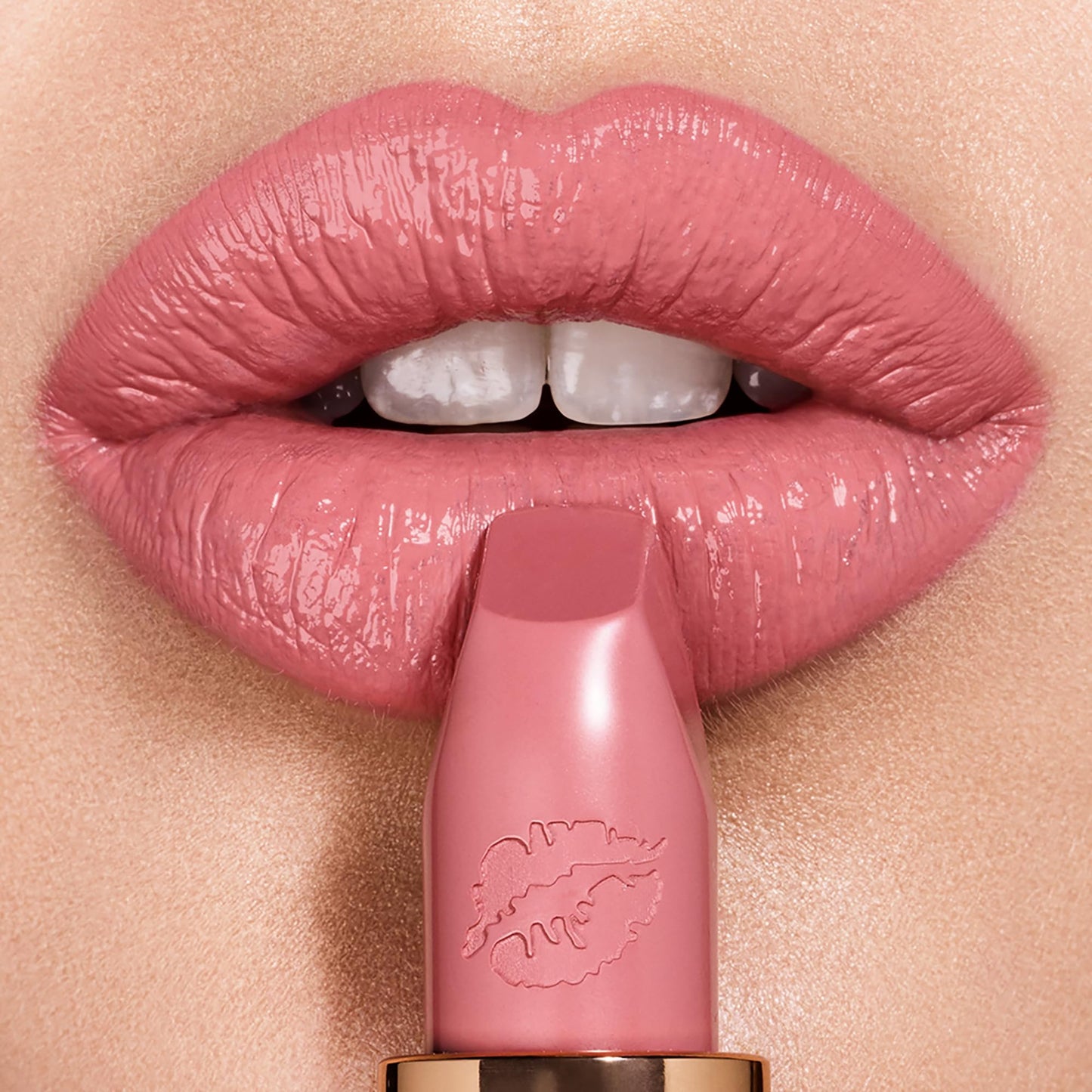 Charlotte Tilbury Hot Lips Lipstick - Hydrating, Long Lasting Lipstick with Orchid & Antioxidant Extracts - Buildable Satin Finish for Fuller-Looking Lips - Liv It Up