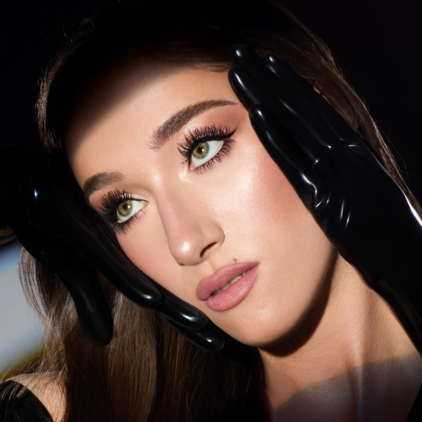 Charlotte Tilbury Exagger-Eyes Volume Mascara - Volumizing Black Mascara with 28-Hour Smudge-Proof & Flake-Proof Wear - Designed with a Ultra-Curved Brush