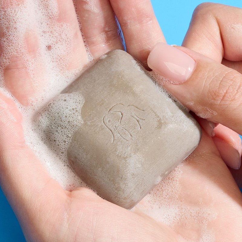 Drunk Elephant Juju and Pekee Baby Bars - With Travel-Friendly Case - 28 g/1 oz Each - Clean Clinical Skincare - Cruelty-Free - Dermatologist-Tested - Free of Essential Oils, Silicones, and Fragrance