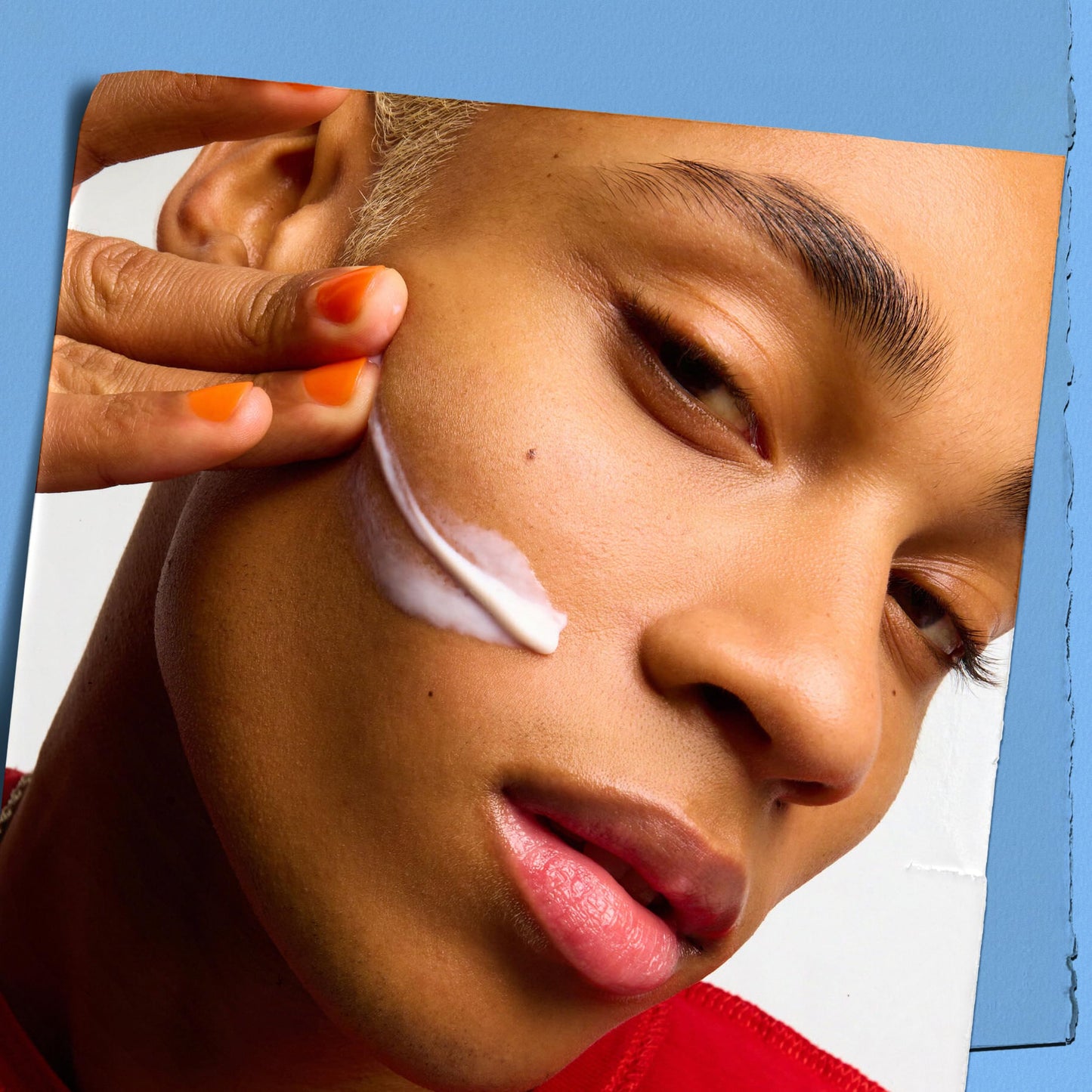 Kiehl's Ultra Facial Moisturizer, Daily Face Cream with Squalene and Glycerin, Fragrance-Free and Paraben-Free, Suitable for All Skin Types, Provides 24-hour Hydration and Moisture Surge, Day & Night