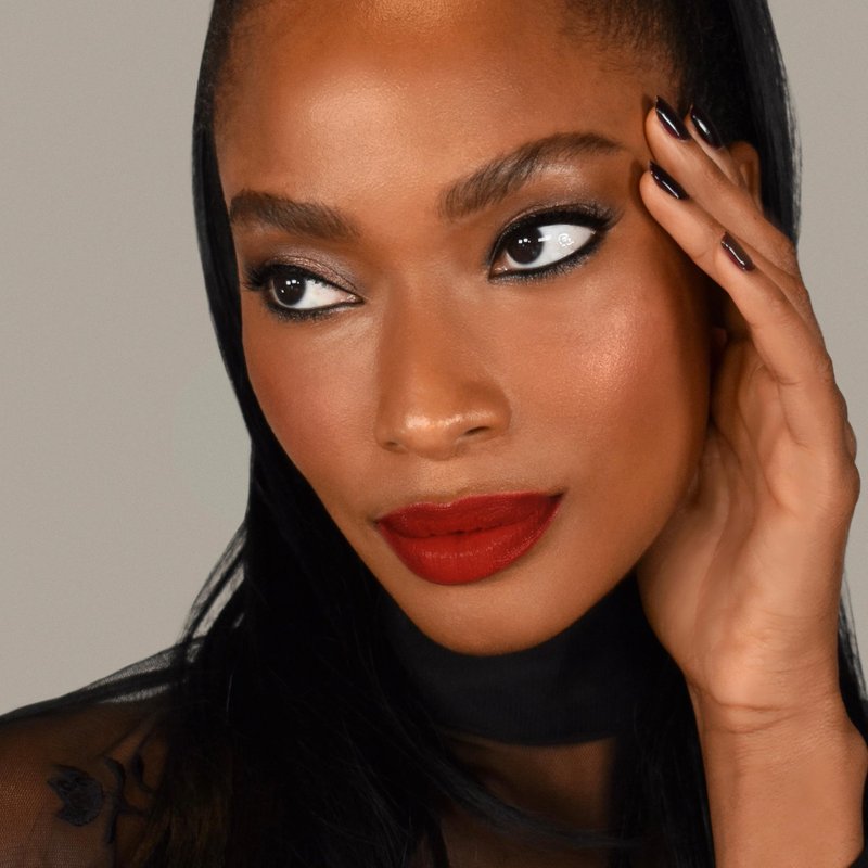 MĒTIER Matte Lipstick, Long-Lasting, Highly Pigmented Color, Infused with Argan Oil & Vitamin E (New York - classic red)