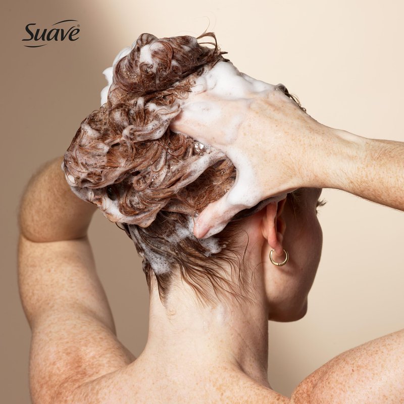 Suave Silk Protein Smooth & Sleek Shampoo for Dry, Unmanageable Hair, Anti-Humidity + 48HR Frizz Control, Enhances Shine, 28 FL OZ Pump, 4 Count