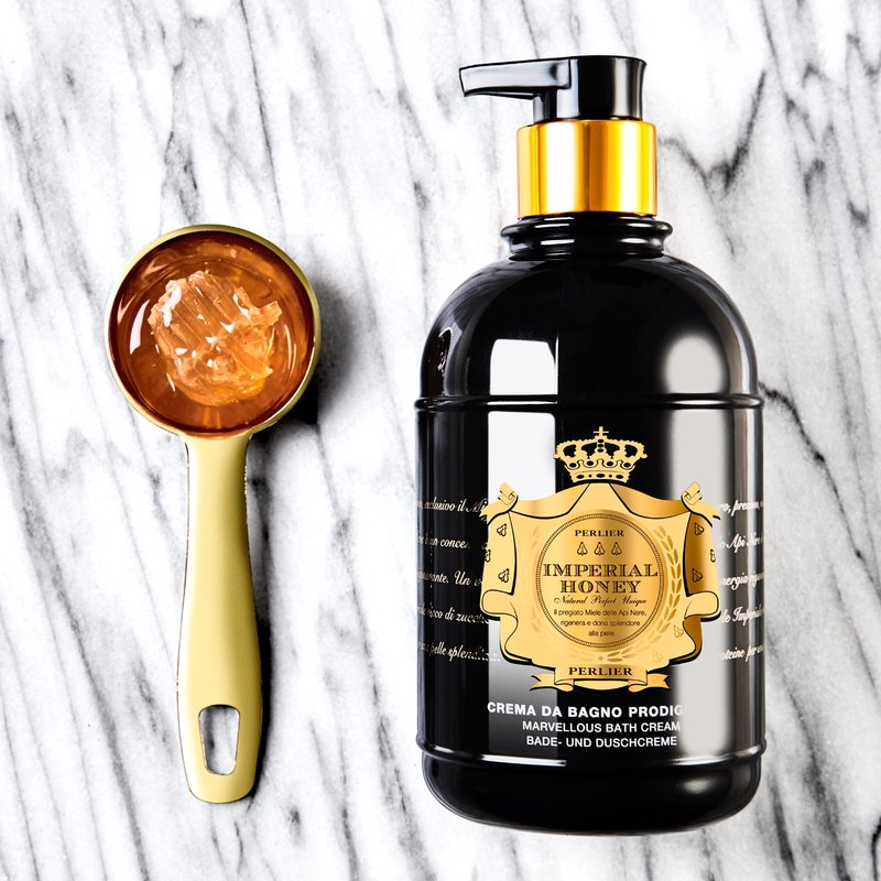 Perlier Imperial Honey Shower & Bath Cream - Nourishing & Soothing Luxury Bath Cream Made With 100% Organic Italian Honey For Deep Moisturization And Hydration, 16.9 Fl Oz, 500 ml