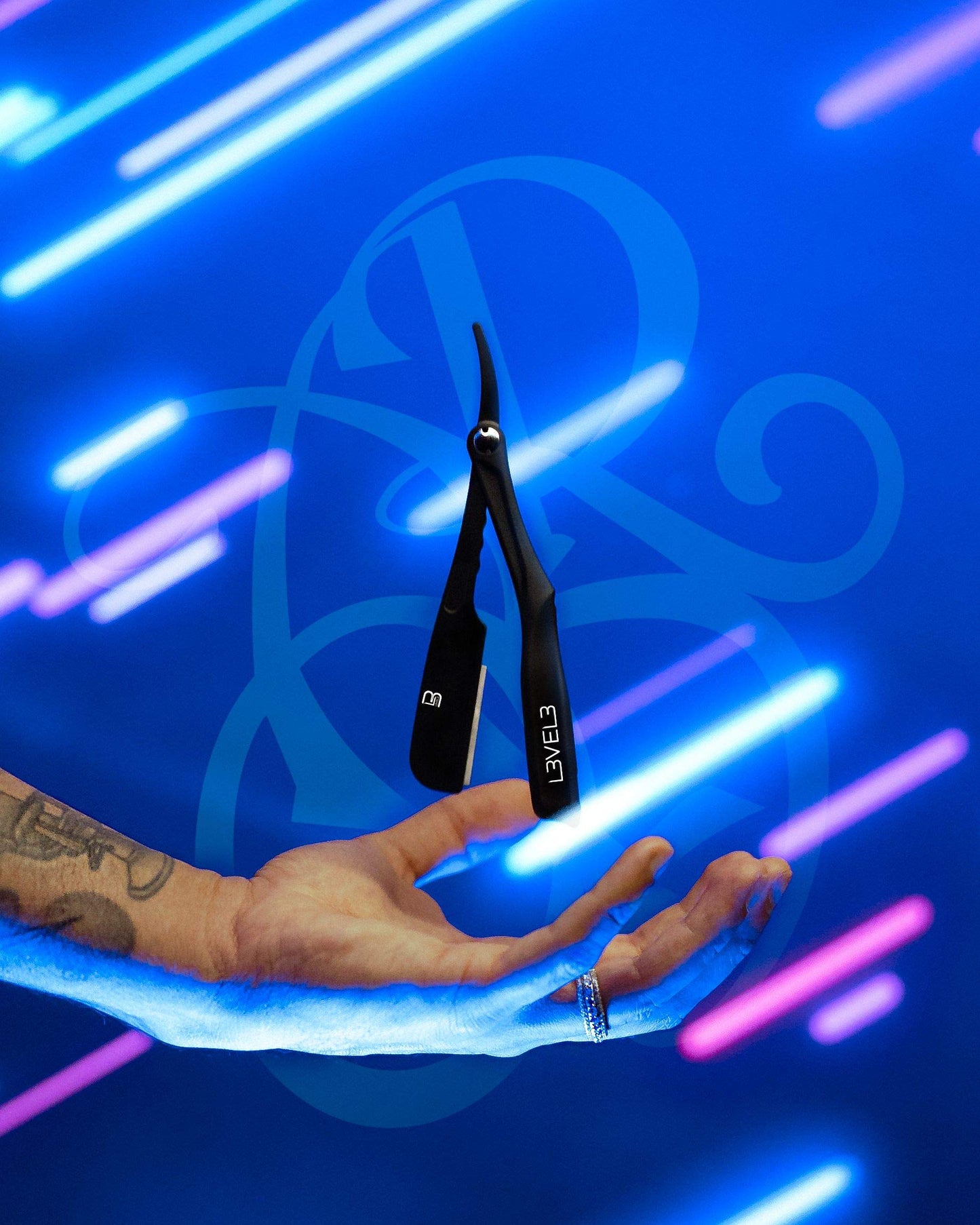 L3 Milly Razor - Fast and East to Assemble - Excellent Grip and Control - Straight Razor Holder- Level Three Razor Holder Black