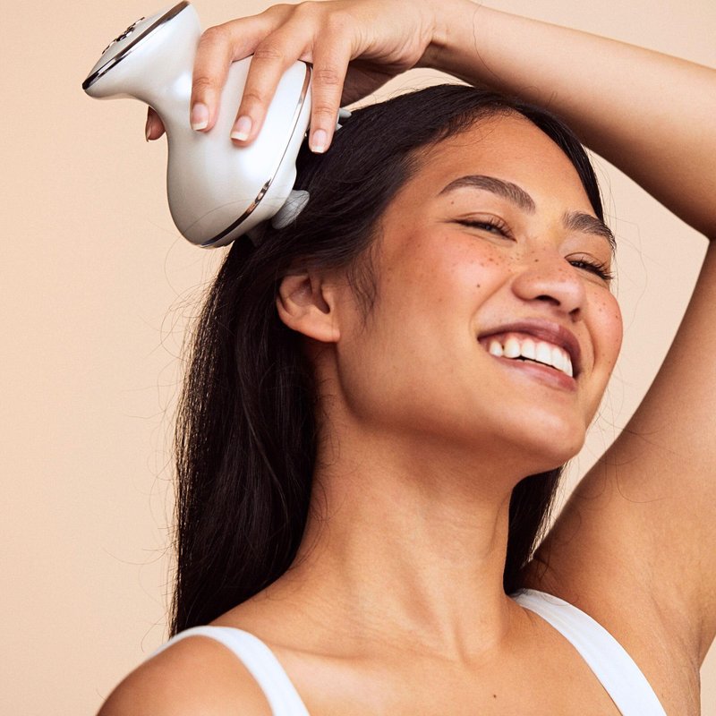 Solaris Laboratories NY Cloud Nine Hair Density and Boosting Stimulating Scalp Massager