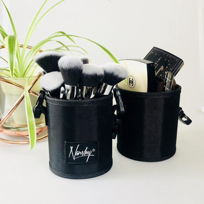Nanshy Travel Makeup Brush Holder with Lid - Large, Stand Up Makeup Brush Case for MUA - 2-in-1 Durable Makeup Brush Organizer Bag & 2 Brush Cups - Brushes Not Included - Black - 9 x 4 x 4 Inches