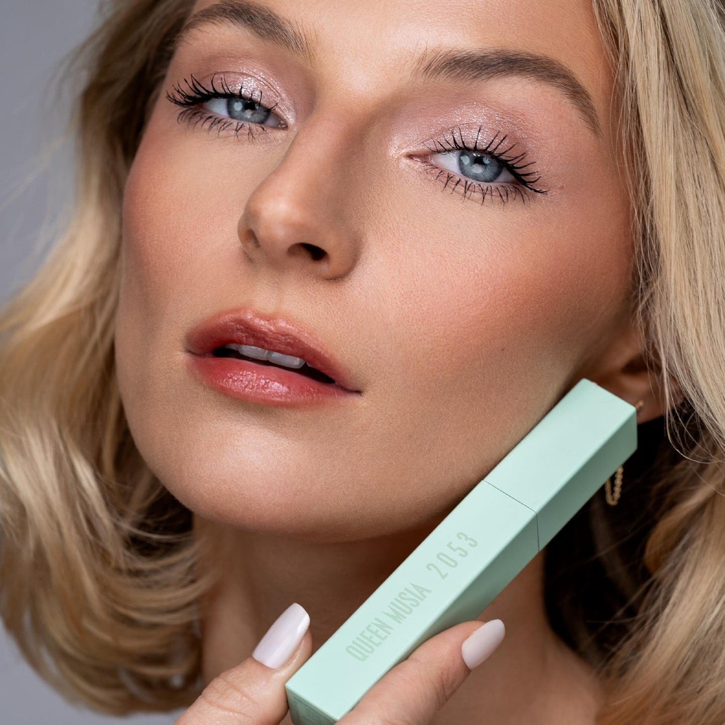 QUEEN MUSIA 2053 Mascara with Lash Growth Extract –– Lengthening & Volumizing, Wispy Lashes, Nourishing, Flake & Smudge-Resistant, Vegan & Cruelty-Free, Ophthalmologist-Tested