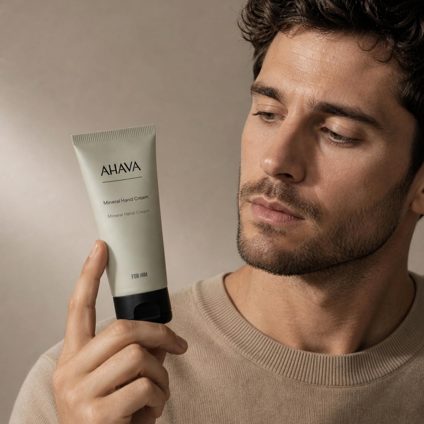 AHAVA Men's Mineral Hand Cream - Nourishing & Fast-Absorbing, Smoothes & Relieves Hands, Prevents Dryness, enriched with G-Force: Ginger Root, Ginseng, Ginkgo Biloba Leaf & Green Tea, 3.4 Fl.Oz