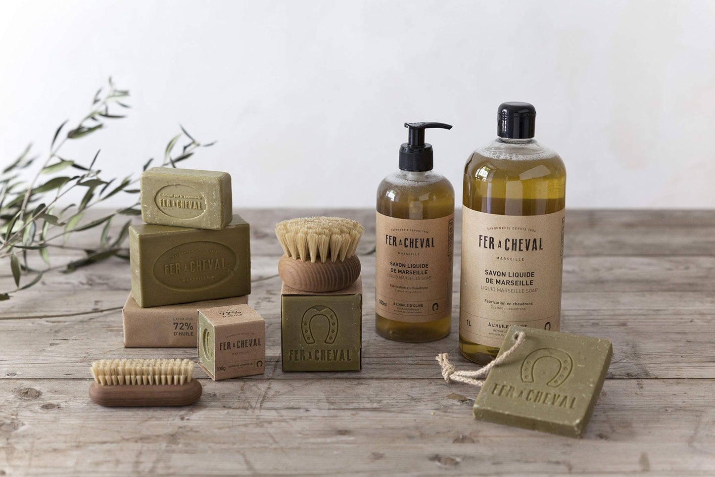 Fer à Cheval Savon De Marseille Liquid Soap, Organic Olive Oil Soap, 500 ml / 16.9 fl oz