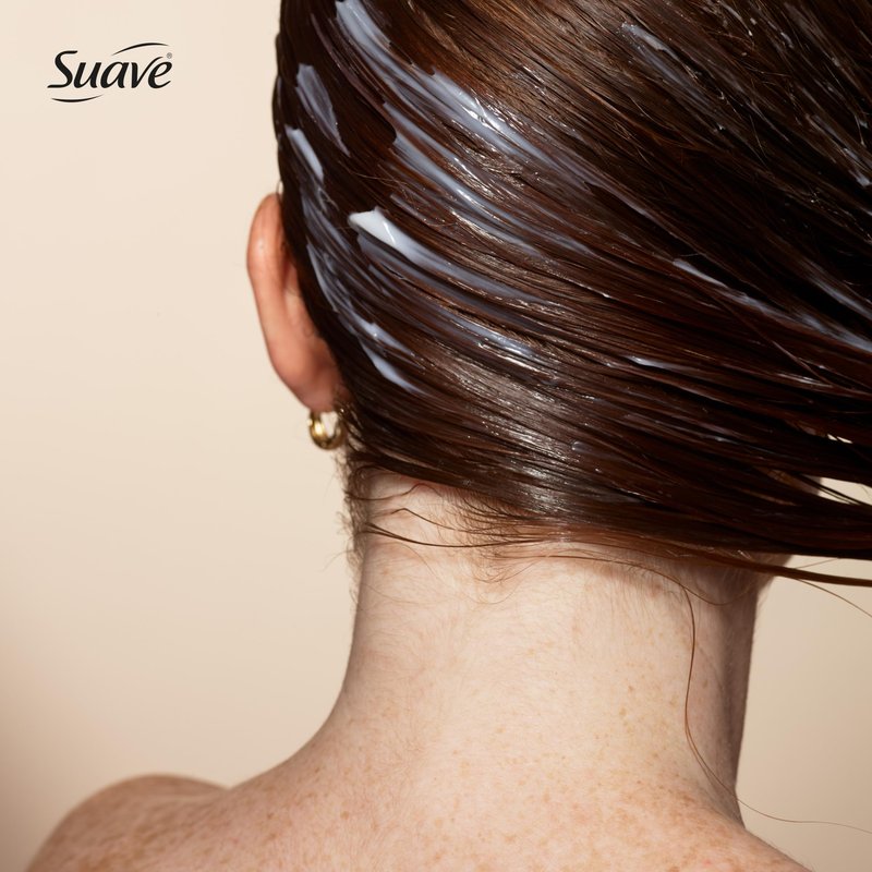 Suave Coconut Oil Infusion Conditioner for Damaged Hair, Salon-Proven Damage Repair System, Hydrates & Moisturizes for Visible Repair in 3 Uses, 28 FL OZ Pump, 4 Count