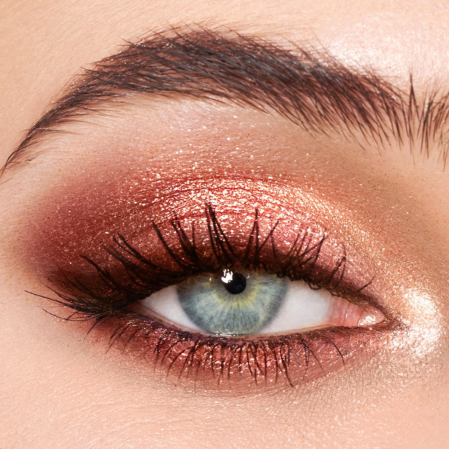 Charlotte Tilbury Luxury Palette Eyeshadow - Shimmer, Metallic & Satin Matte Eyeshadow Quad with a Rich Powder Formula - Includes 4 Complementary Shades - Pillow Talk