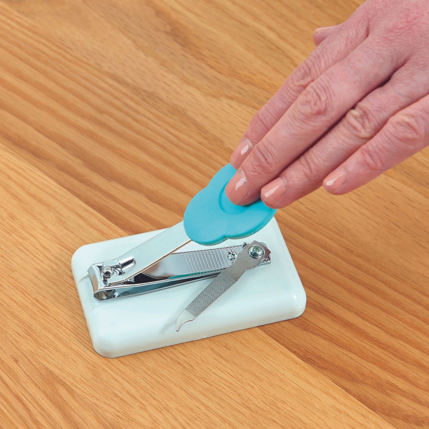 Easi-Grip Peta Table Nail Clipper PNC-3 - Mounted and Non-Slip - Plastic Base with Rubber Feet - for Anyone with Poor Hand Control, Weak Hand Strength and Tremors