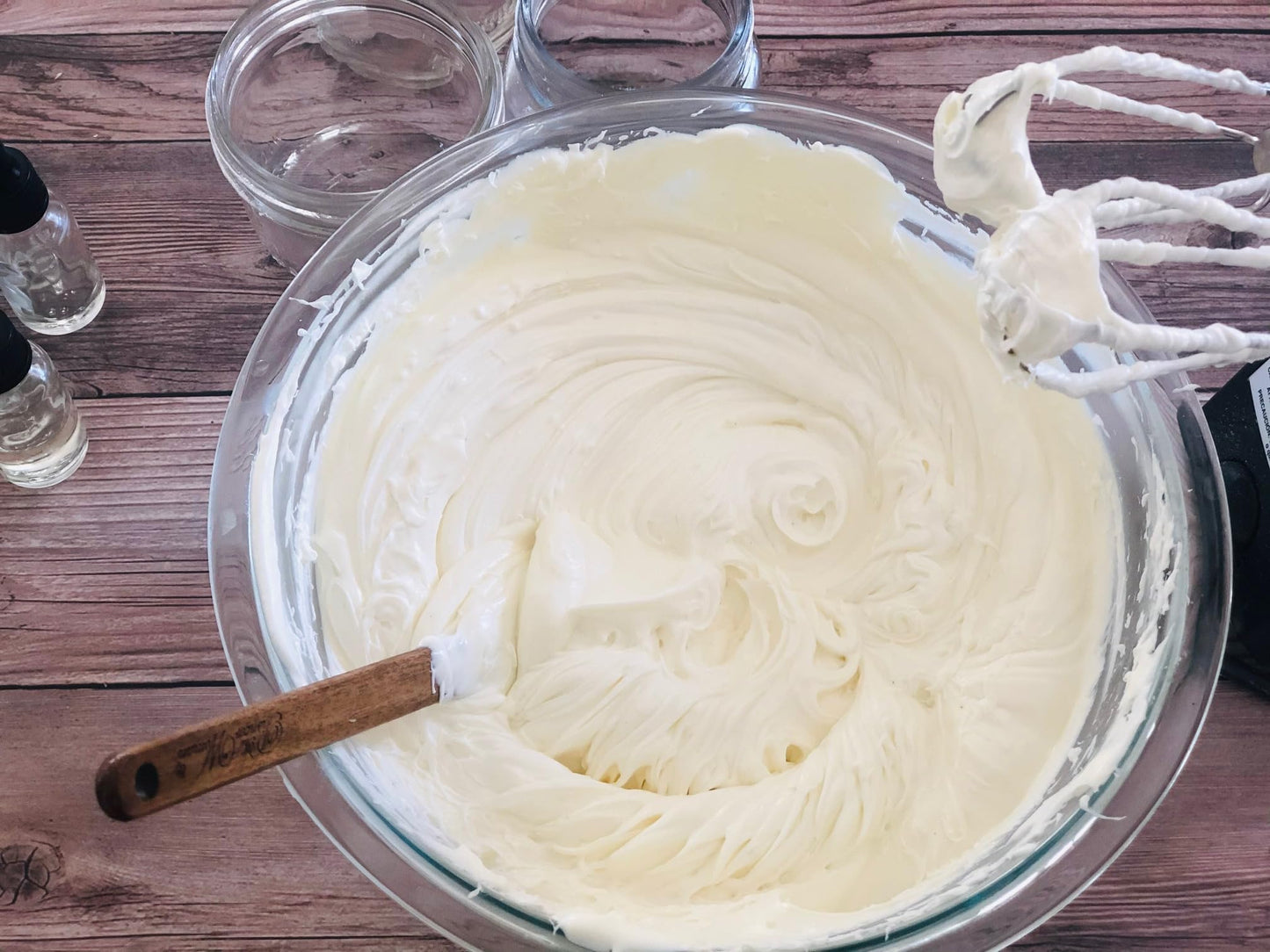 Oslove Organics Pure, Natural and Unrefined Murumuru Butter - Soft silky butter for lotions, whipped body butters/souffles, lip balms, salves | 8oz