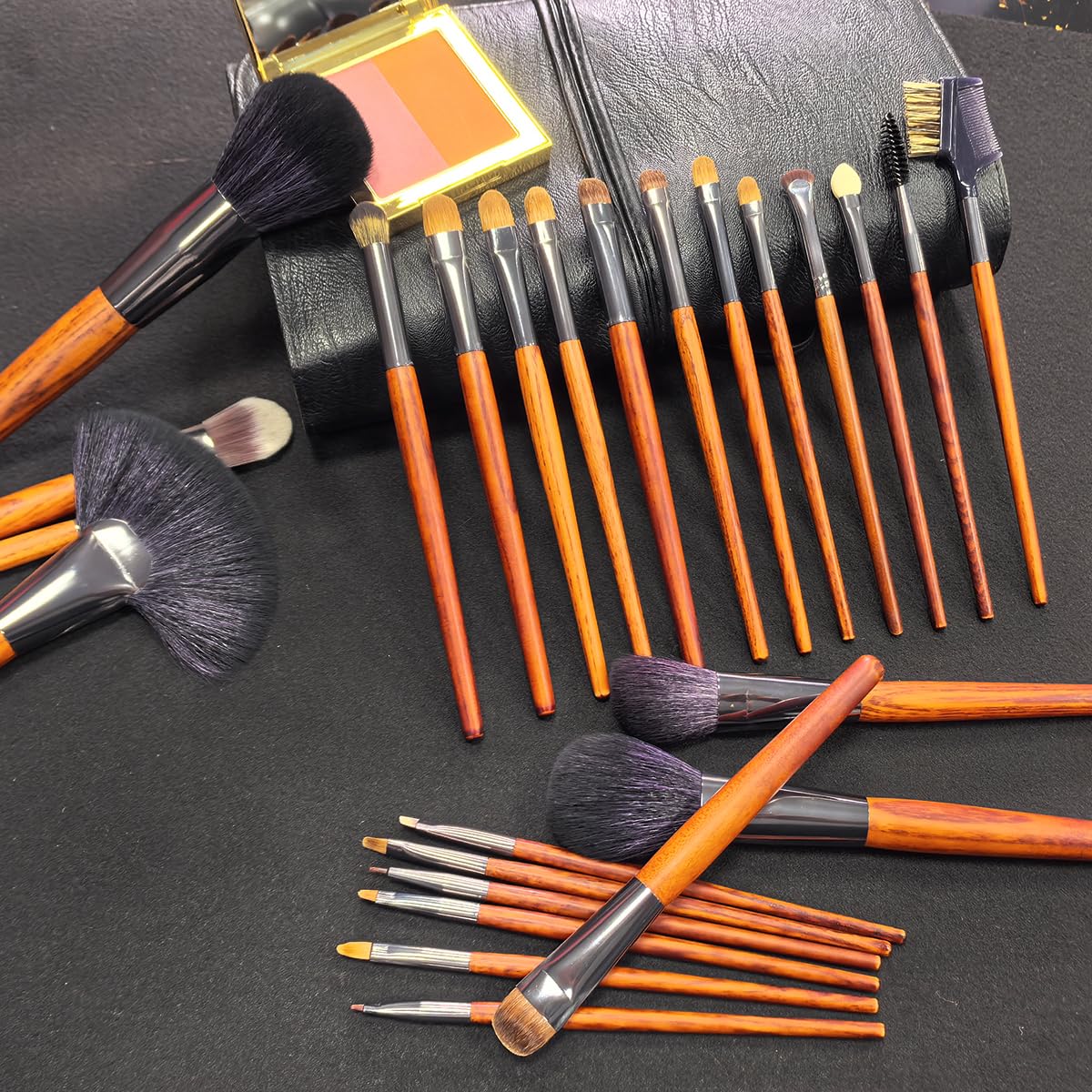 Professional Makeup Brush Set, 24 Pieces with Leather Case, Natural Hair Bristles, Wooden Handles
