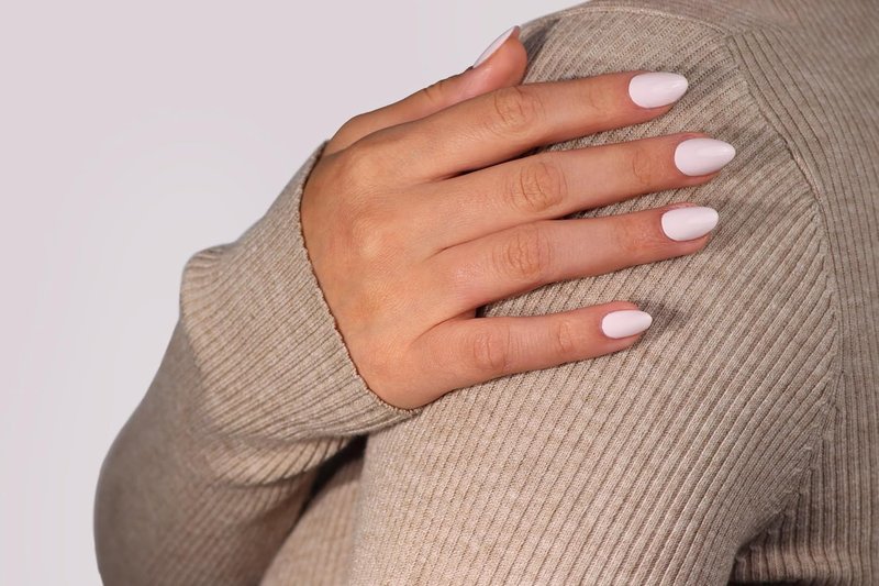 LONDONTOWN Lakur Nail Polish - Long-Lasting Pink & Purple Shades | 21+ Free Non-Toxic Vegan Formula, 0.4 Fl Oz