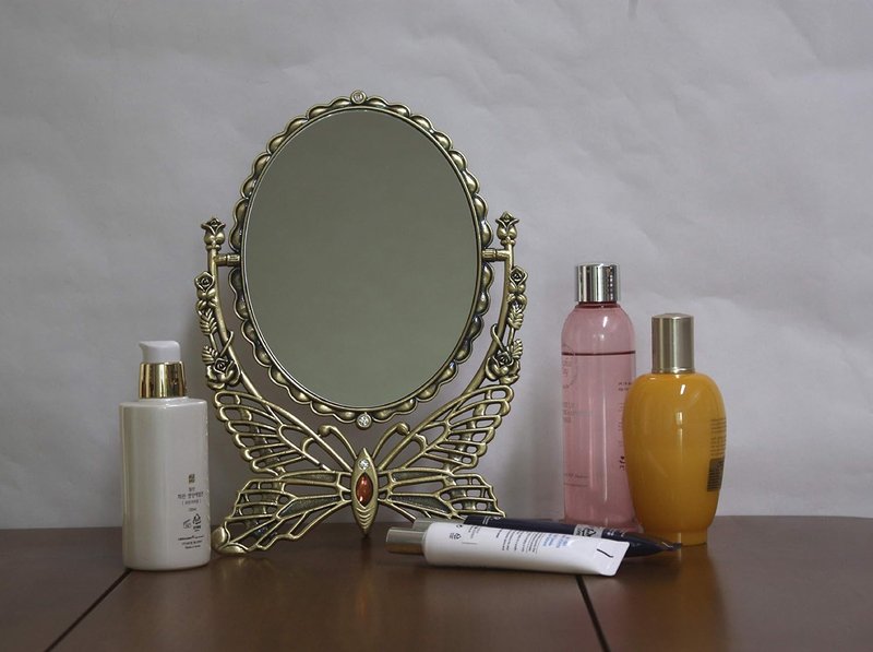 Vintage Antique Butterfly Patterned Makeup Table Mirror - Double-Sided Rotatable Oval Design | Large Brass Finish