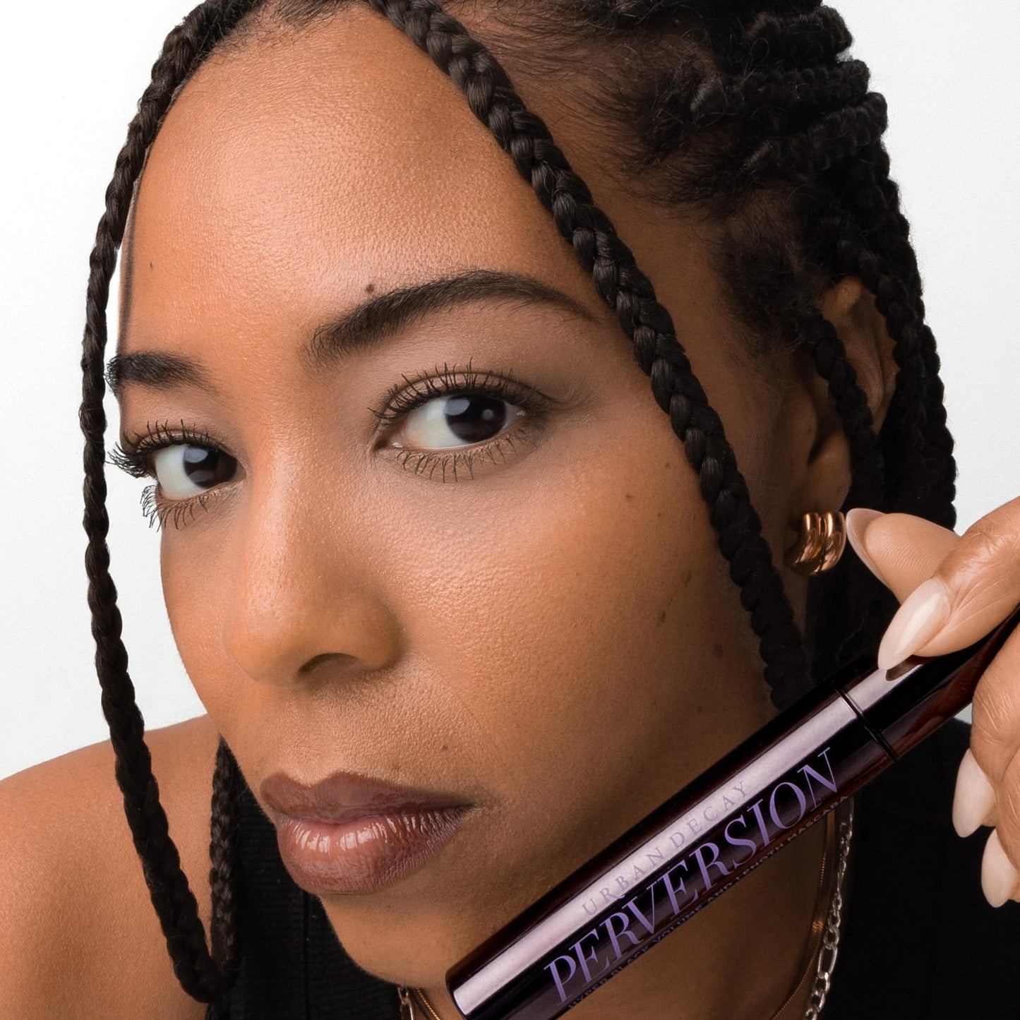 Urban Decay Perversion Volumizing Travel Mascara - Intense Black Lengthening Mascara, Smudge-Resistant, Flake-free, Buildable Lash Volume & Length, Curling & Separating, Vegan Formula - 0.34 fl oz