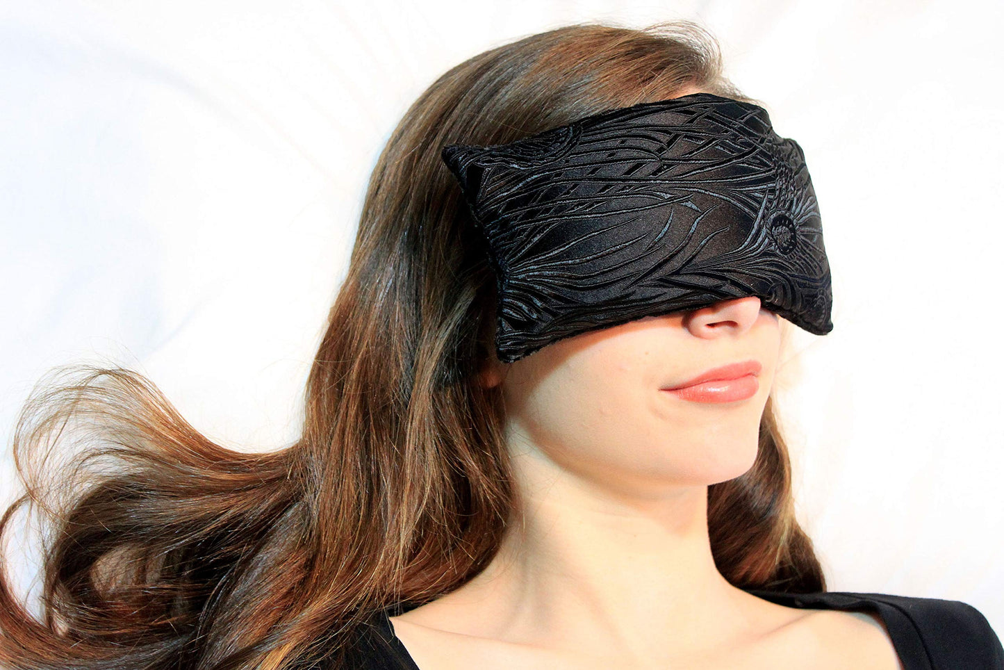 Candi Andi Handmade Luxe Serenity Eye Pillow - All-Natural Flaxseed - Unscented – Weighted Eye Mask for Yoga, Meditation, Hot & Cold Therapy -Black Magic - TEP-BM