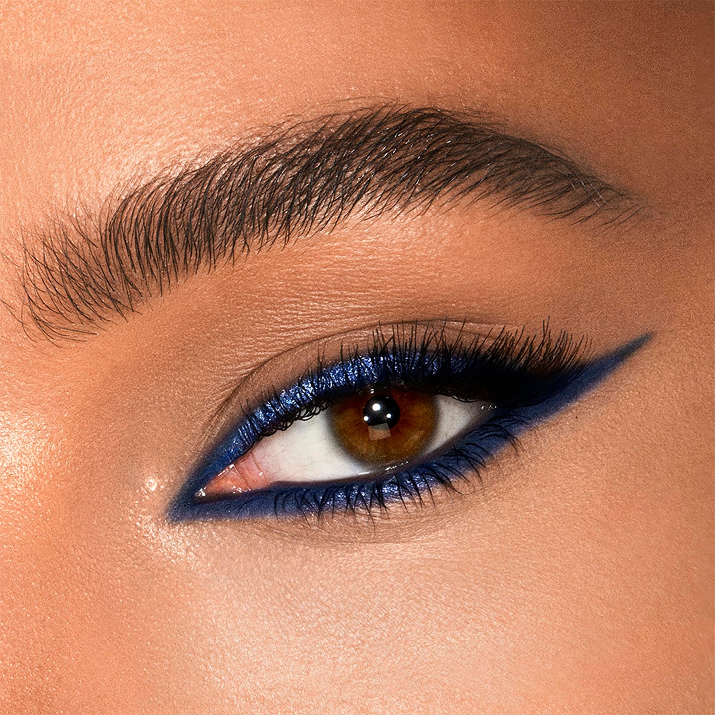 Charlotte Tilbury Magic Eyeliner - Waterproof Eyeliner Pencil with Matte & Metallic Finishes - Creamy, Blendable Formula with Up to 16HR Wear - Smudge & Humidity Proof - Super Blue