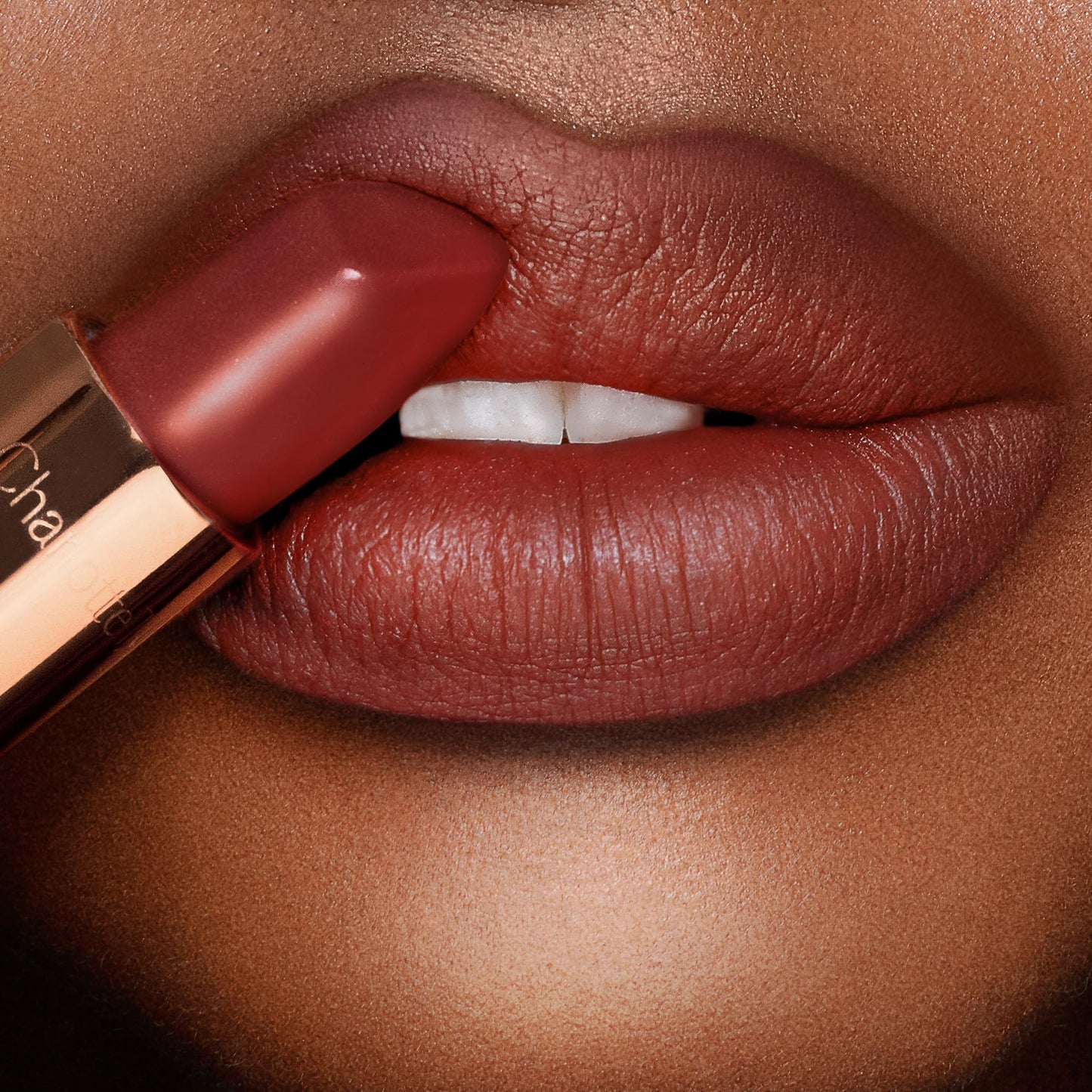 Charlotte Tilbury Matte Revolution Lipstick - Long Lasting, Matte Lipstick, Giftable Beauty Essential with Buildable Color & Lip-Loving Ingredients - Creamy, Easy to Blend Formula - So 90's
