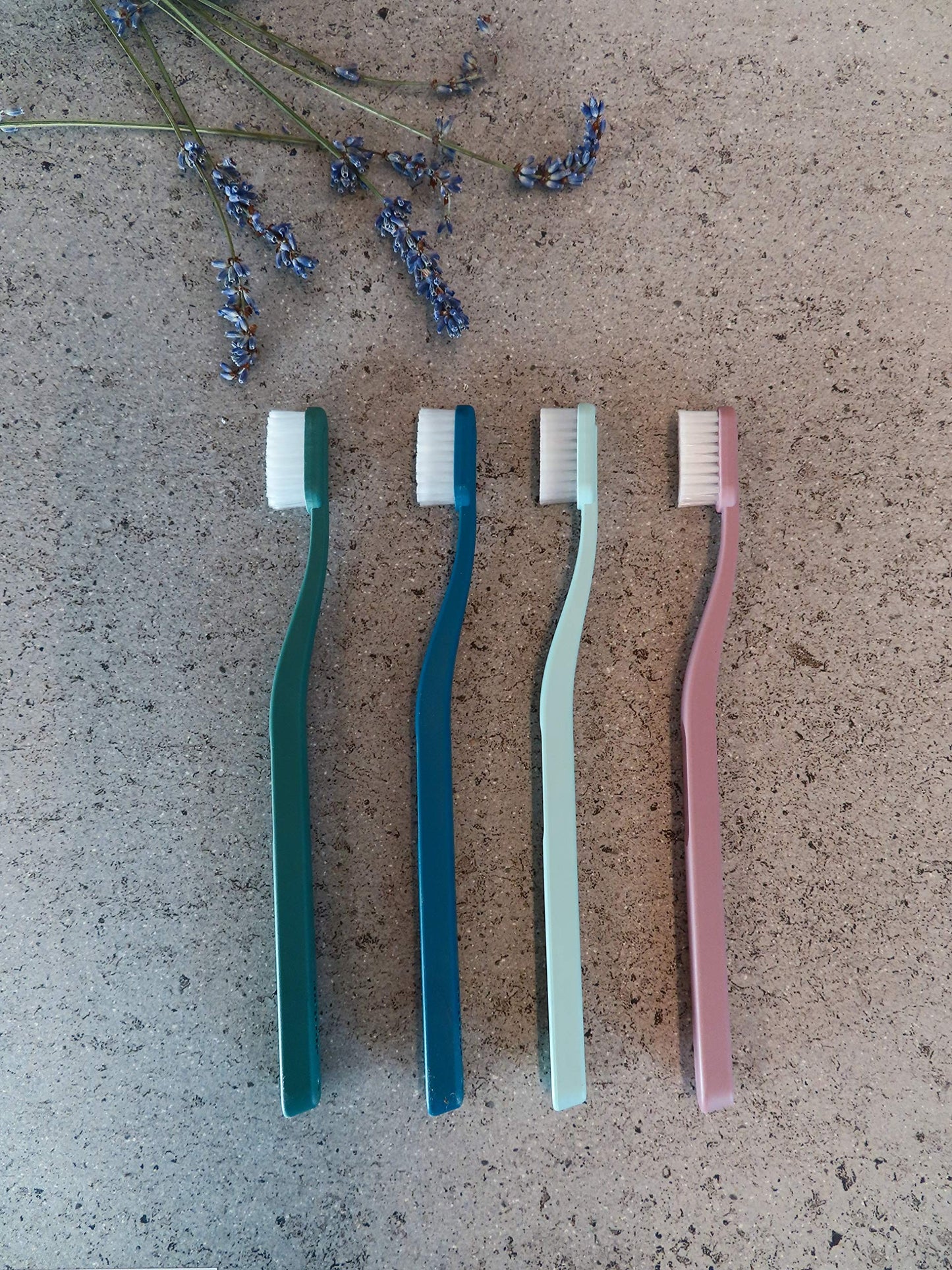 Jordan* ® | Green Clean Manual Toothbrush | Sustainable, Scandinavian Design, Soft Bristles, Mixed Colors | 4 Units