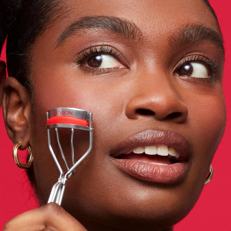 Revlon Triple-Stepped Eyelash Curler - Gentle 3-Tiered Pads for Effortless Curling | One Count