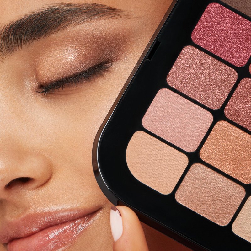 Kiko Milano Master Eyeshadow Palette 02, Palette With 15 Matte And Metallic Eyeshadows