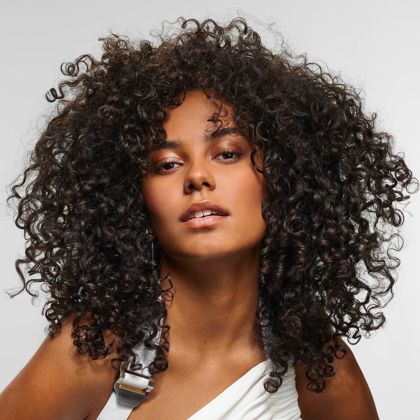 Bumble and bumble. Curl Defining Styling Cream | Moisture and Definition|Fine to Medium Curly, Wavy Hair | Anti Frizz | Hold and Shine | With Jojoba Avocado+ Coconut Oils | Standard Size, 8.5 Fl Oz