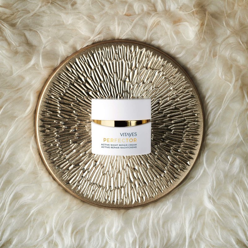 VITAYES Moisturizing Night Cream for Face with Vitamin C for Dark Spots, Fine Lines, Wrinkles, Even Tone and Acne Scar Removal, Hydrating & Brightening Skin for Women and Men