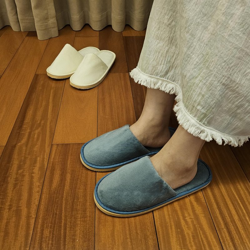 BoxSkivra Spa Slippers, Indoor Slippers, Disposable Slippers for Guests, Washable & Non-Slip Reusable, Women, Men, House, Bedroom, Hotel, Travel, Wedding, Thick Soft, 2-6 Pairs