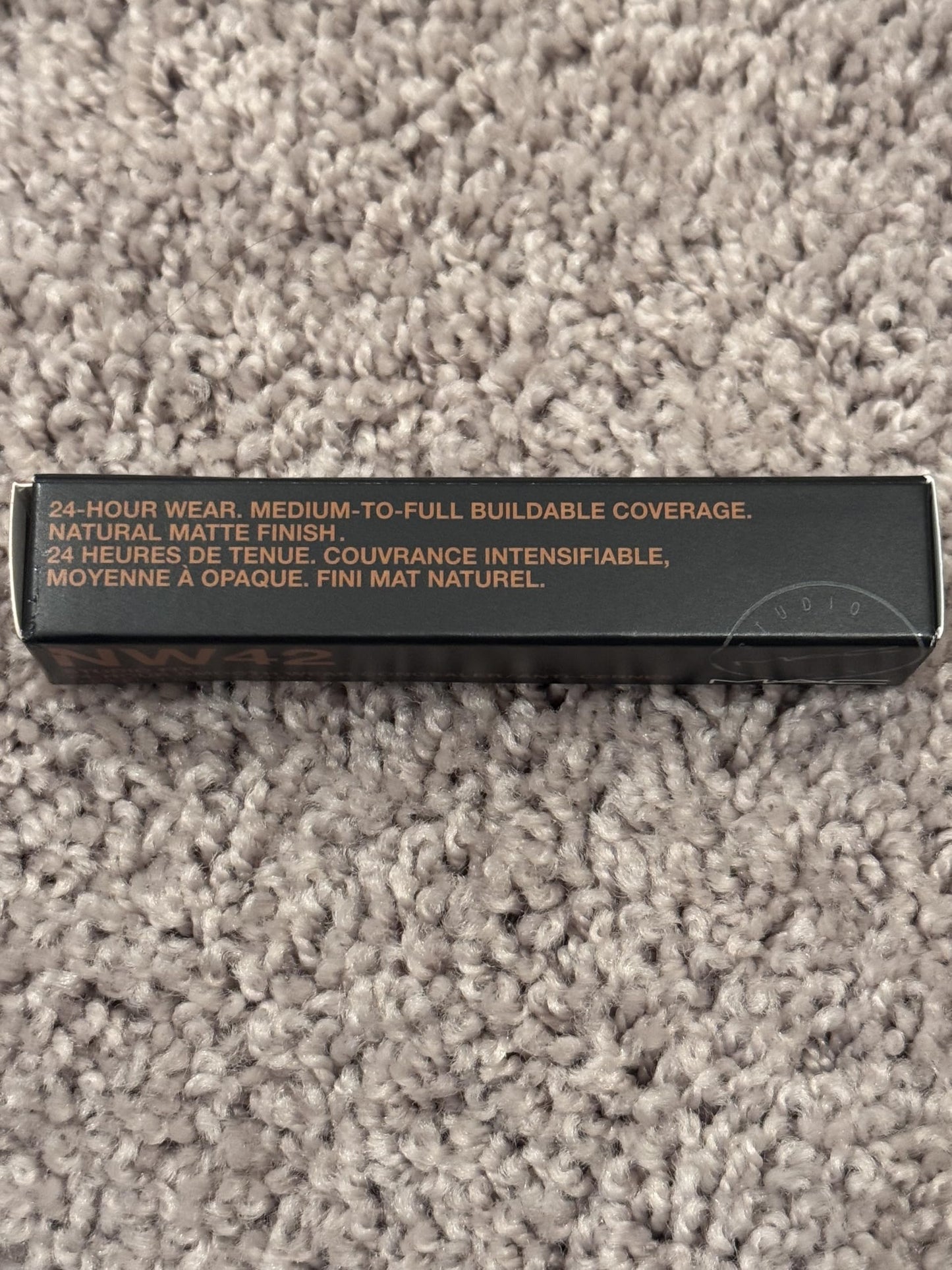 MAC Studio Fix 24-Hour Smooth Wear Concealer NW42