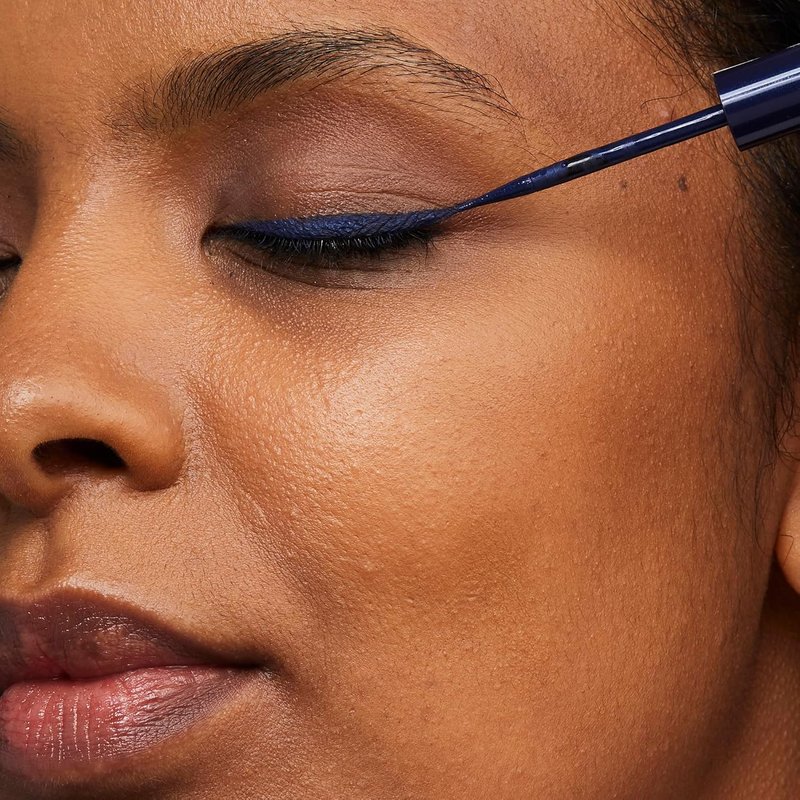 No7 Liquid Eye Liner - Precision Tip, Quick Drying & Smudge Proof - Long Lasting Black Makeup (1.7ml)