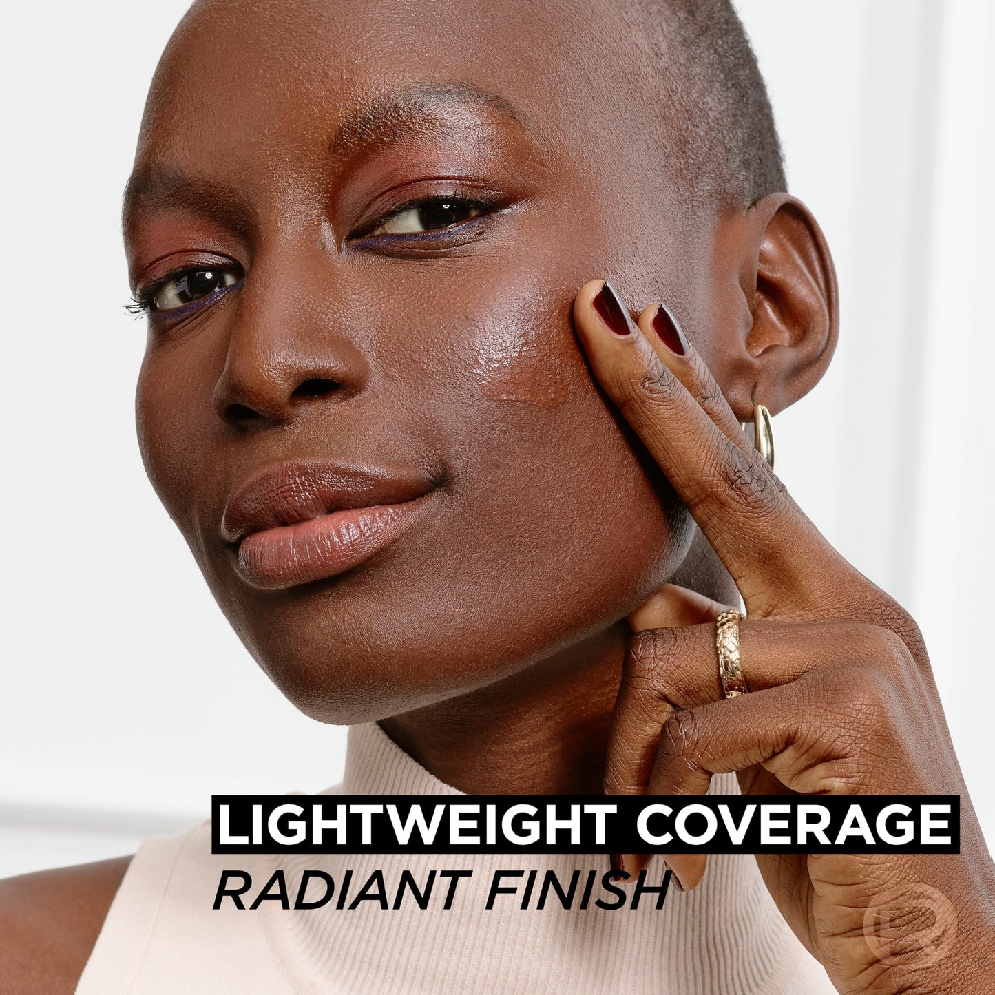 L'Oreal Paris True Match Nude Hyaluronic Tinted Serum Foundation with 1% Hyaluronic acid, Medium 4-5, 1 fl. oz.