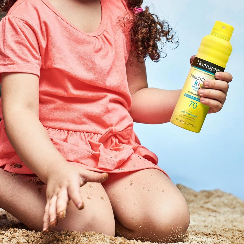 Neutrogena Beach Defense Kids Sunscreen Spray SPF 70 - Water-Resistant & Oxybenzone-Free | 6.5 oz, Pack of 2