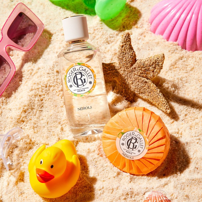 ROGER & GALLET Wellbeing Fragrant Water Spray – Light Eau Fraîche Body Mist with Natural Origin Ingredients, Refreshing Everyday Fragrance for Women (Néroli | 3.3 Oz.)