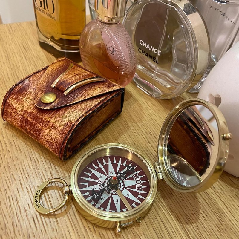 Makeup Compact Hand Mirror with Compass - Sentimental Gift for Mom | Premium Brass, Perfect for Birthdays & Mother's Day